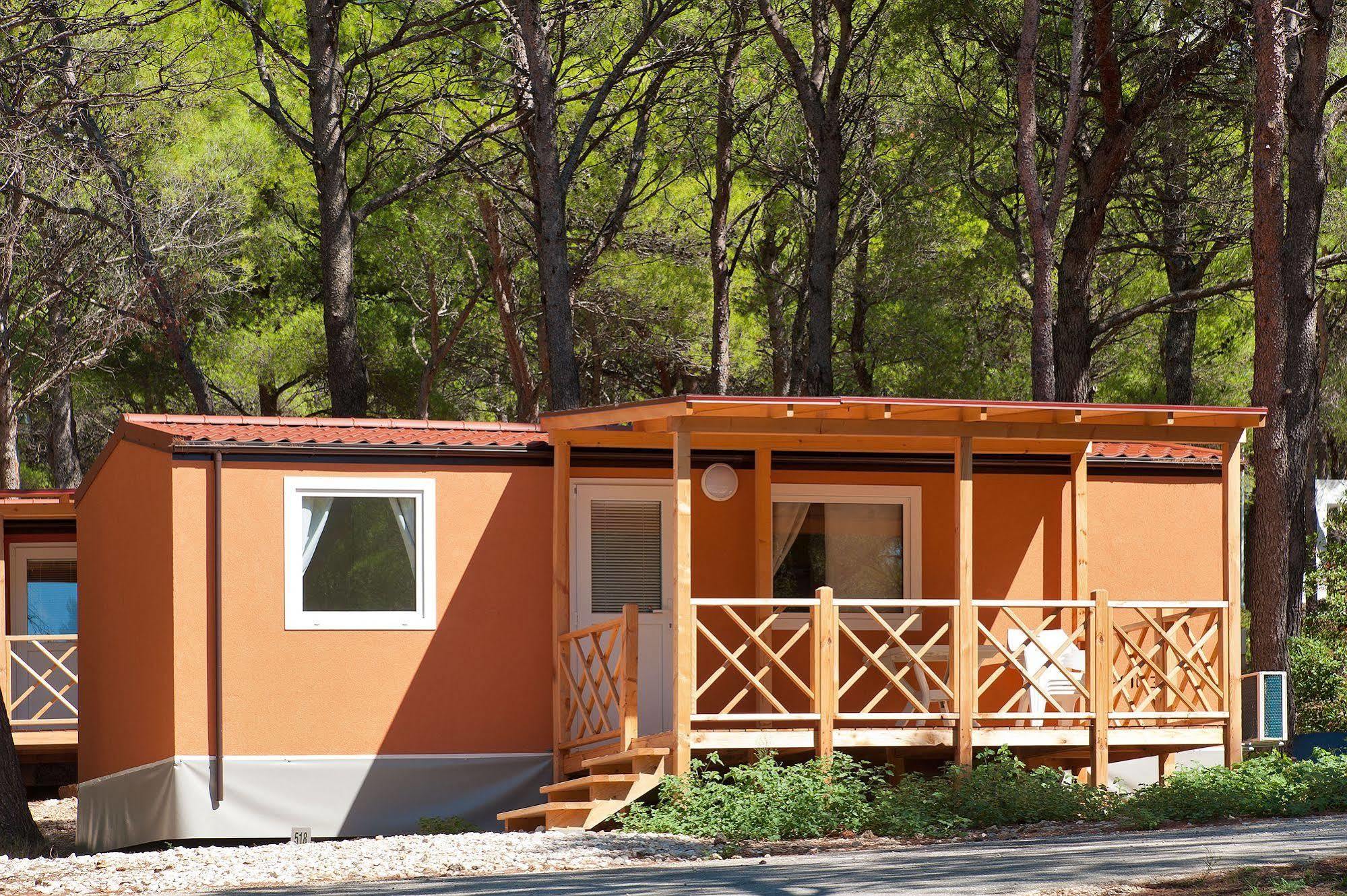 Mobile Homes Basko Polje Campground Baška Voda エクステリア 写真